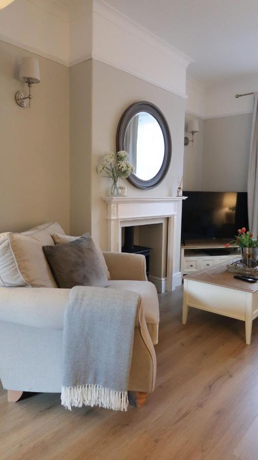 Luxury Living Outside The City Walls - Sleeps Six! Chester Bagian luar foto